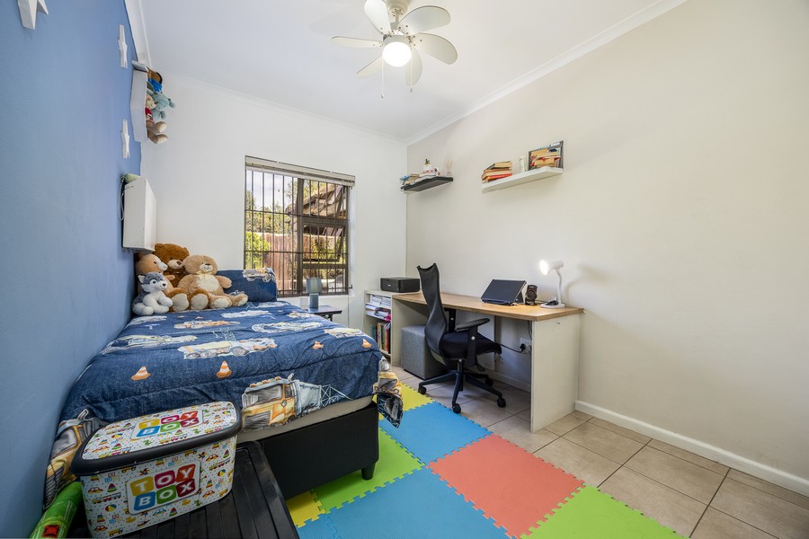 2 Bedroom Property for Sale in Viking Village Western Cape